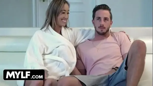 Fodendo a Novinha filha da Vizinha no Video Porno amador de Novinha gostosa