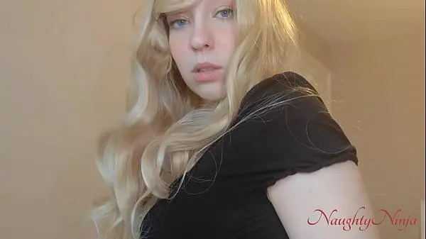 Novinha dançando pelada cai na net no Samba Porno