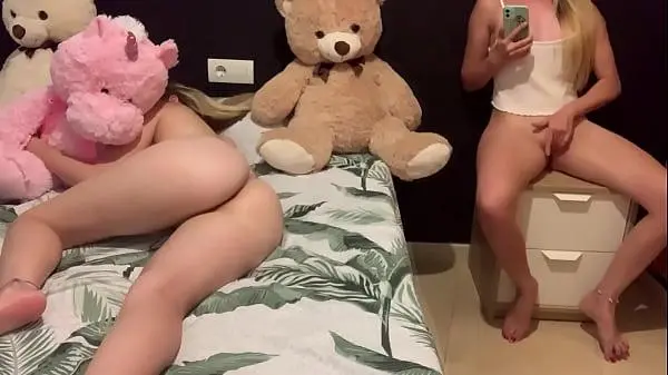 Comendo a namoradinnha novinha e colocou na net o video porno caseiro