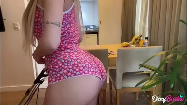Cliente safado fodendo a garçonete do bar e cai na net com video porno