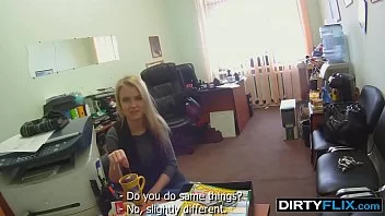 Pornô hentai ninfeta de masturba chupa fode gostoso